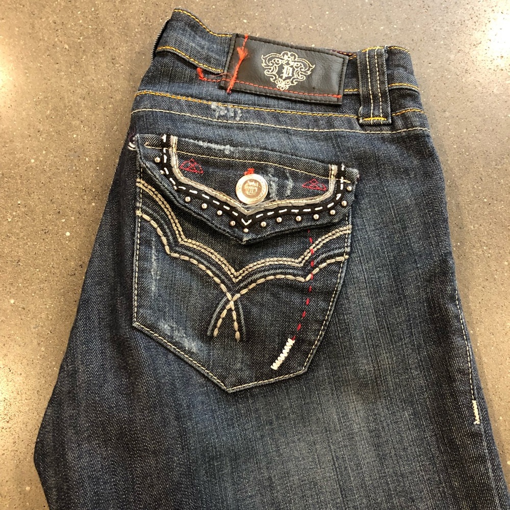 Low Rise Booty Enhancing Jeans - Size 27